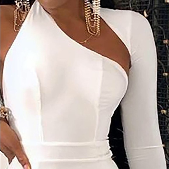White High Split Shoulder Dress - Picture 2 of 3